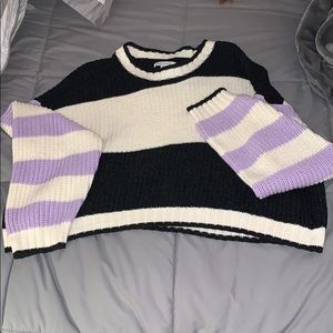Crop sweater size large
